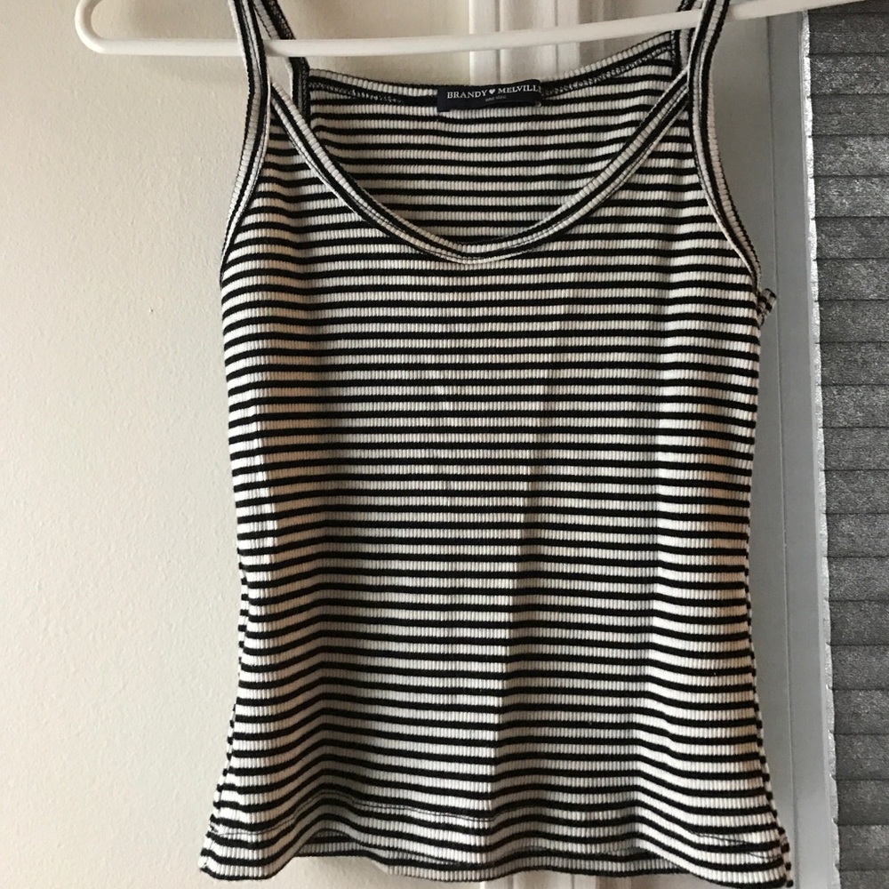 Brandy Melville cropped tank-